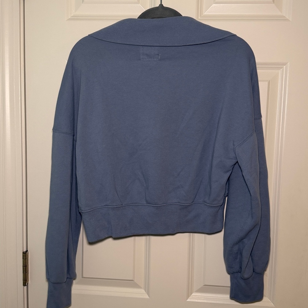 Abercrombie & Fitch Dusty Blue Cropped Collar Sweatshirt - Picture 3 of 3
